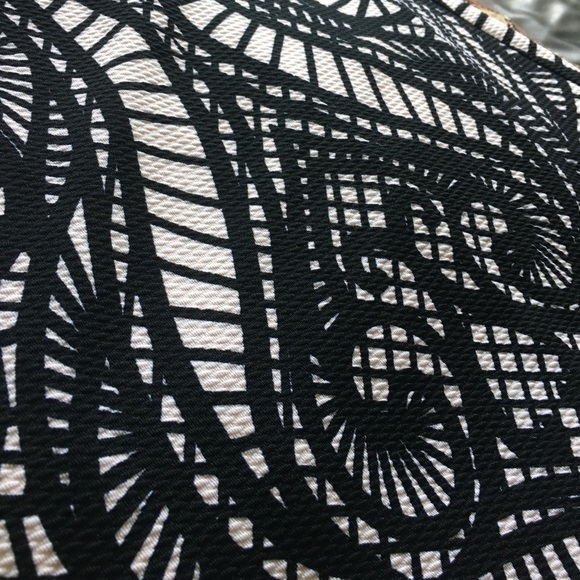 Abstract printed pique skirt - Picture 5 of 6