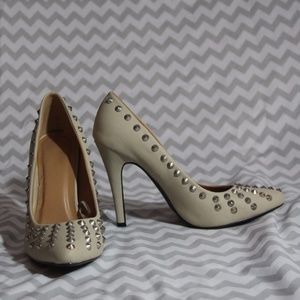 Cream Studded Pumps