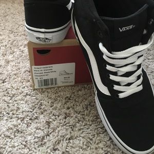 High Top Black/White Vans