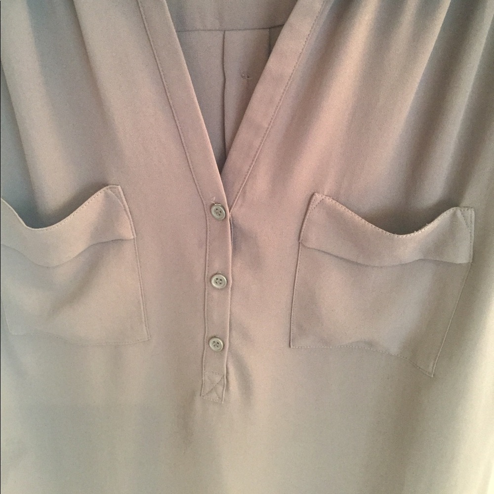 Blouse - Picture 2 of 3