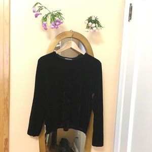 vintage black velvet long sleeved top