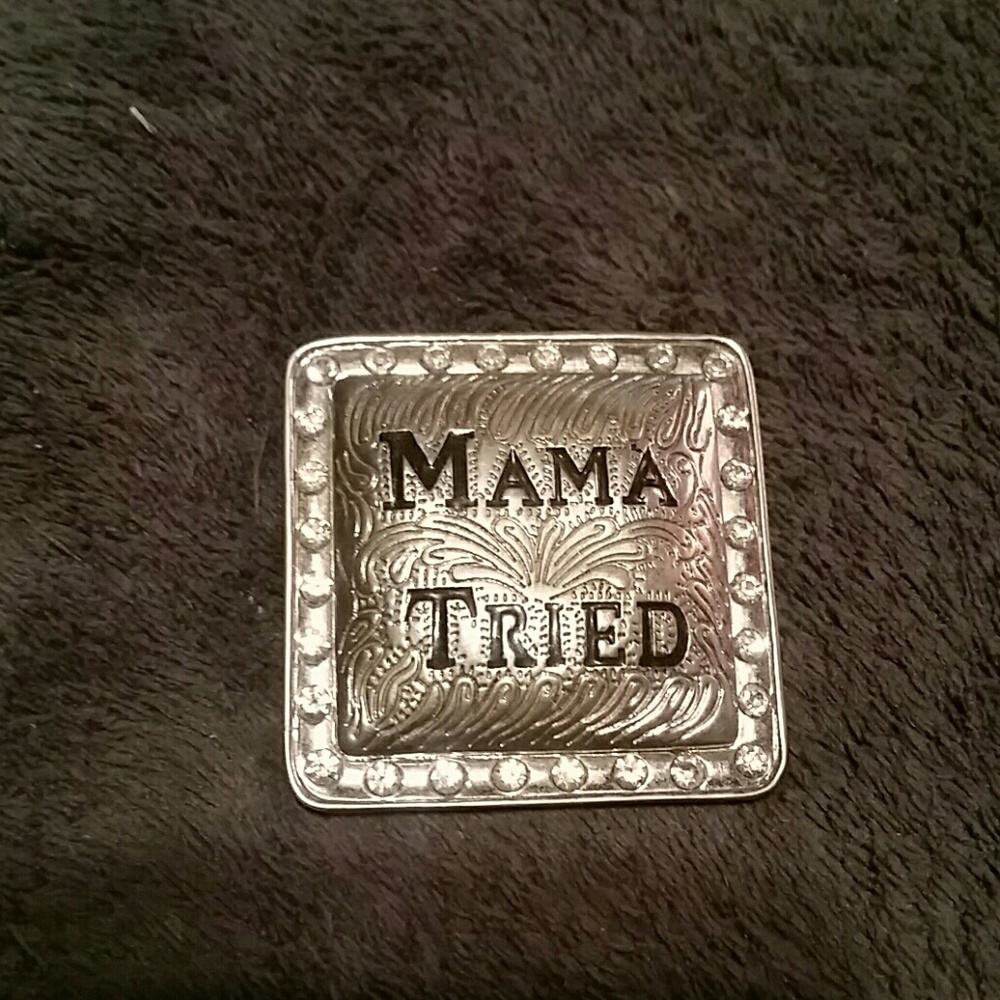 "Mama Tried" magnetic pendant