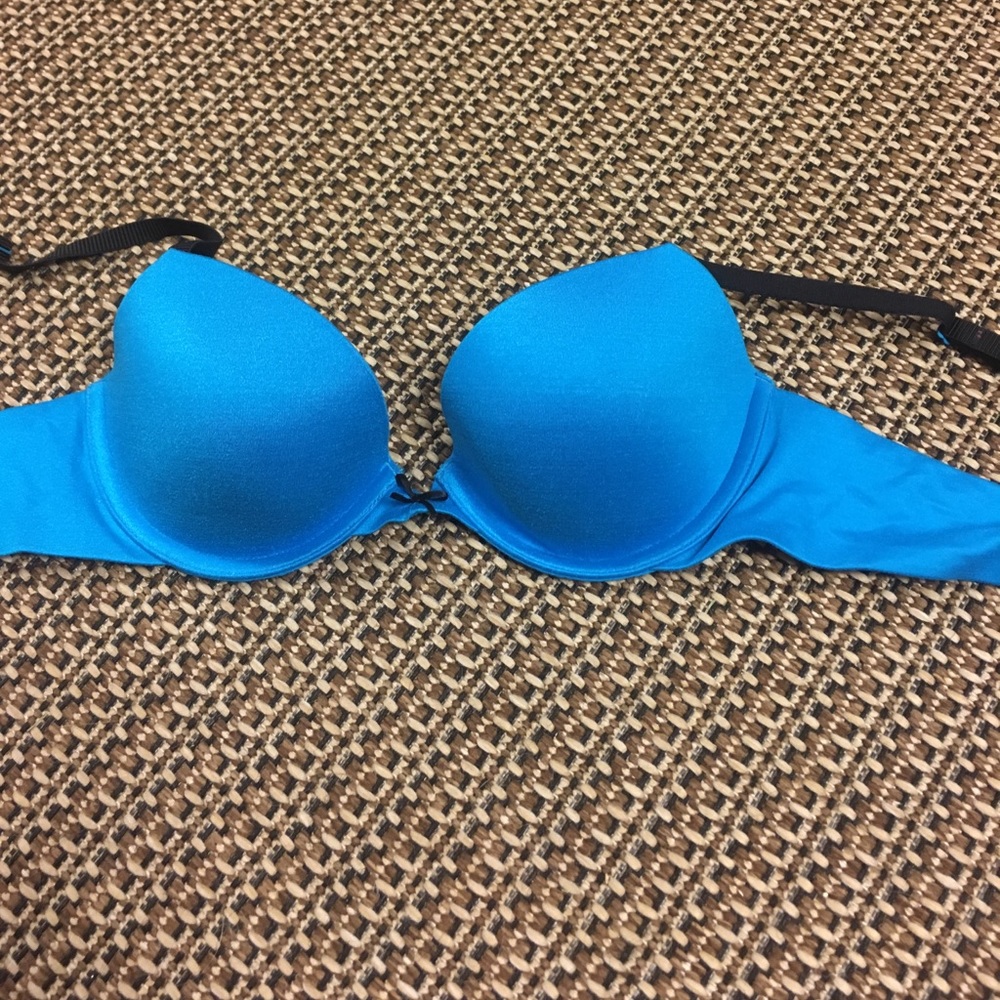 Brand new arie bra
