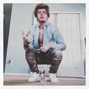 Meet your Posher, Josh