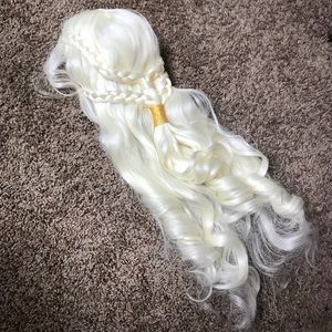 Khaleesi costume wig