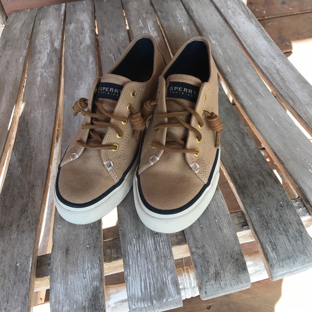 Sperry Top-Sider Tan Sneaker