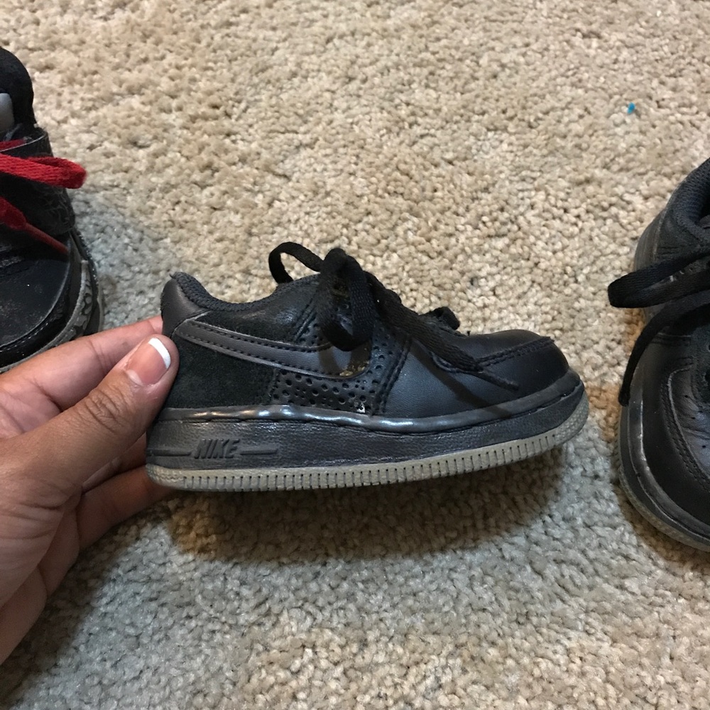 BABY NIKE AIR FORCE SZ 5c
