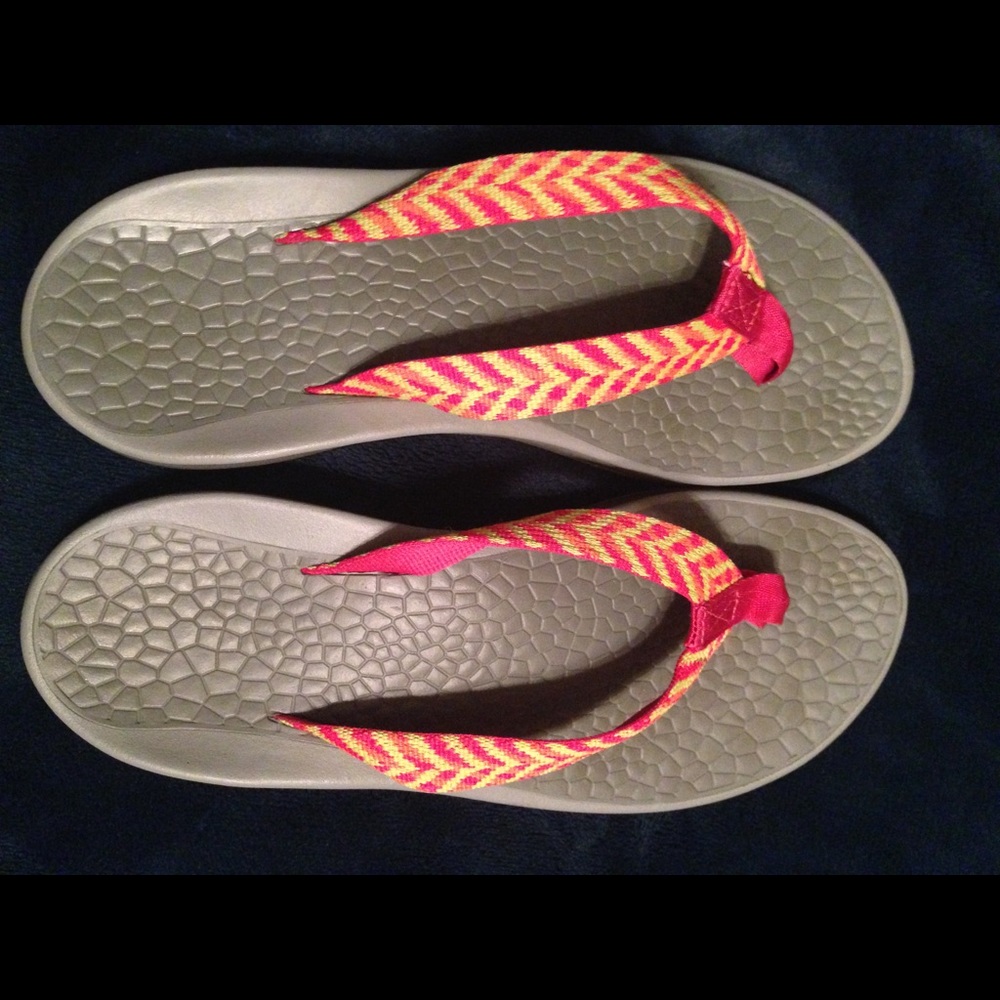Chaco flips