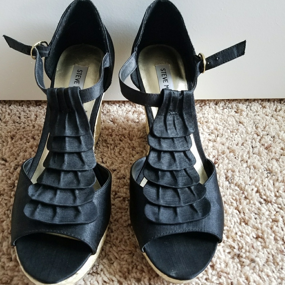 Steve Madden Black Wedge Heel
