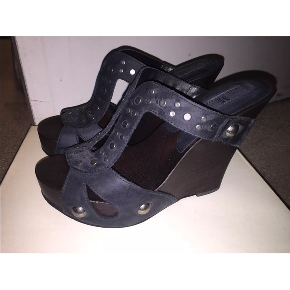 NWT MIA Limited Acadia Leather Wedge Size 8