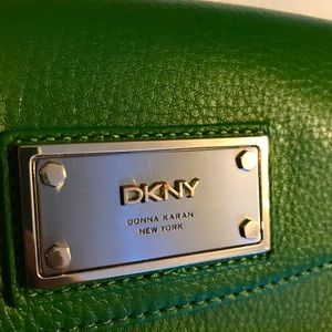 DKNY Green Leather Shoulder Chain Flap Bag