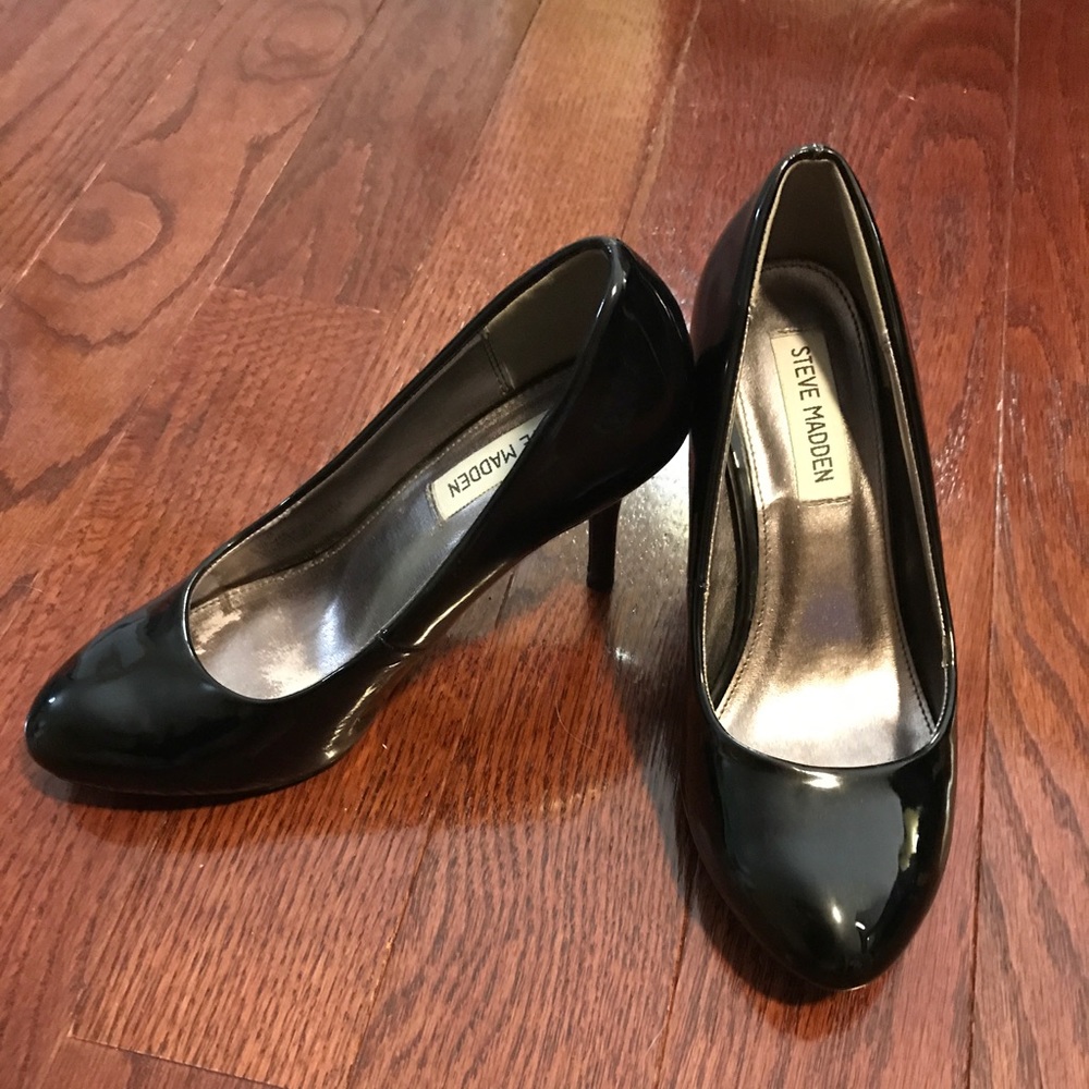 Steve Madden Patent heels