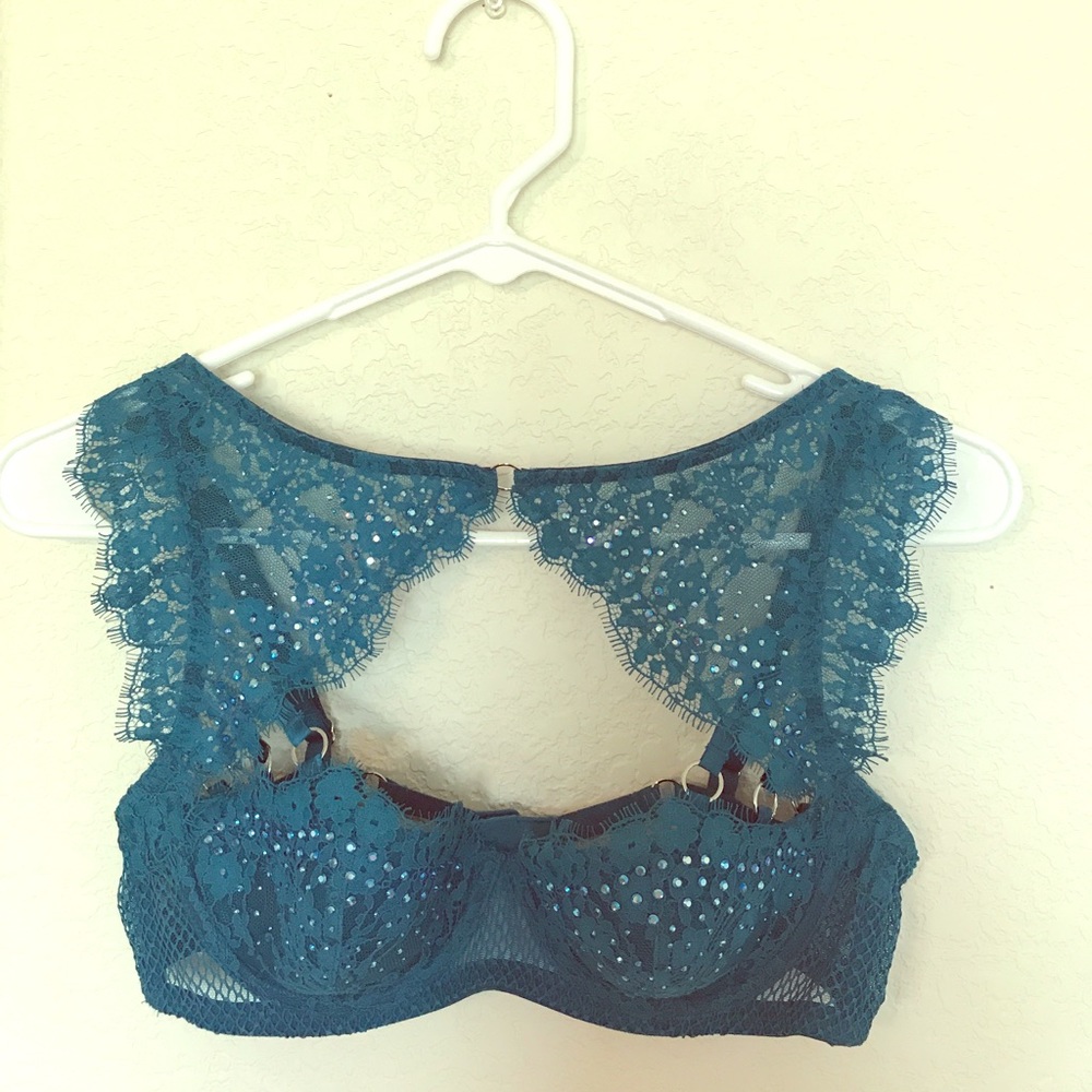 Gorgeous Exclusive Victoria's Secret Bra