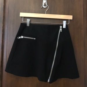 Zara Zippered S skirt