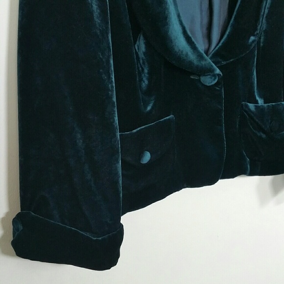 BEBE Velvet Blazer NEW! !! - Picture 3 of 6