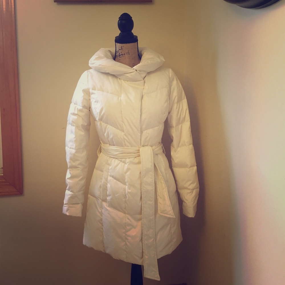 Brand new white down winter coat size S