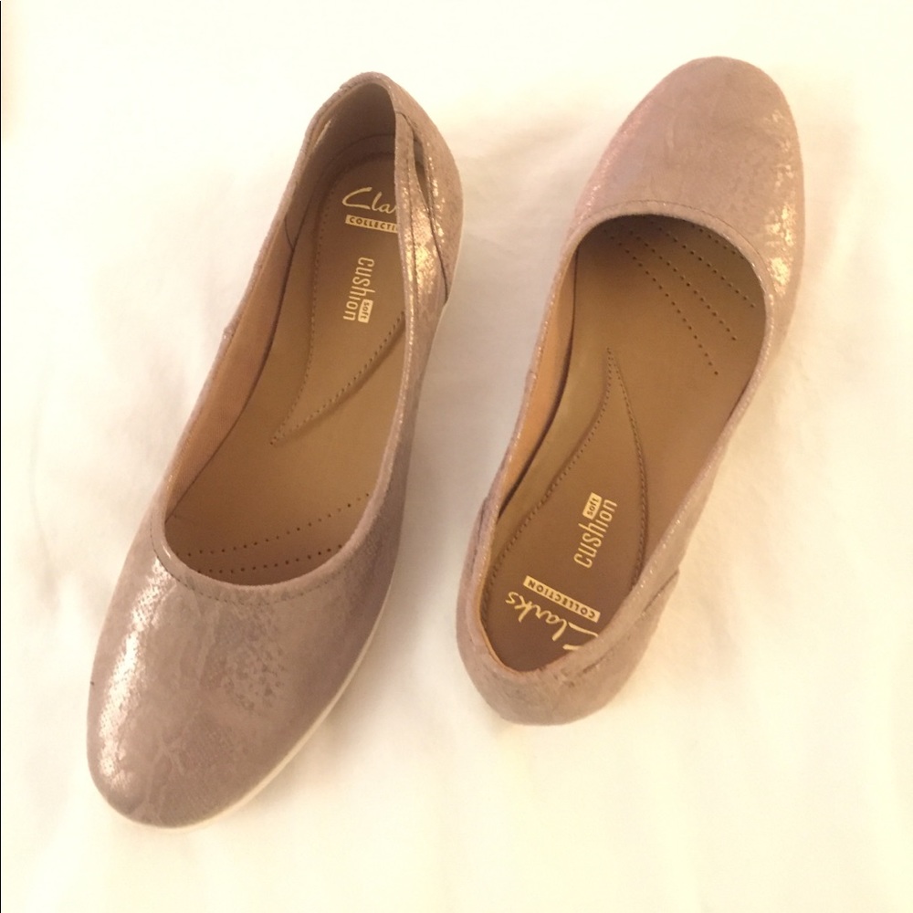 Clarks Collection Soft Cushion Walking Flat