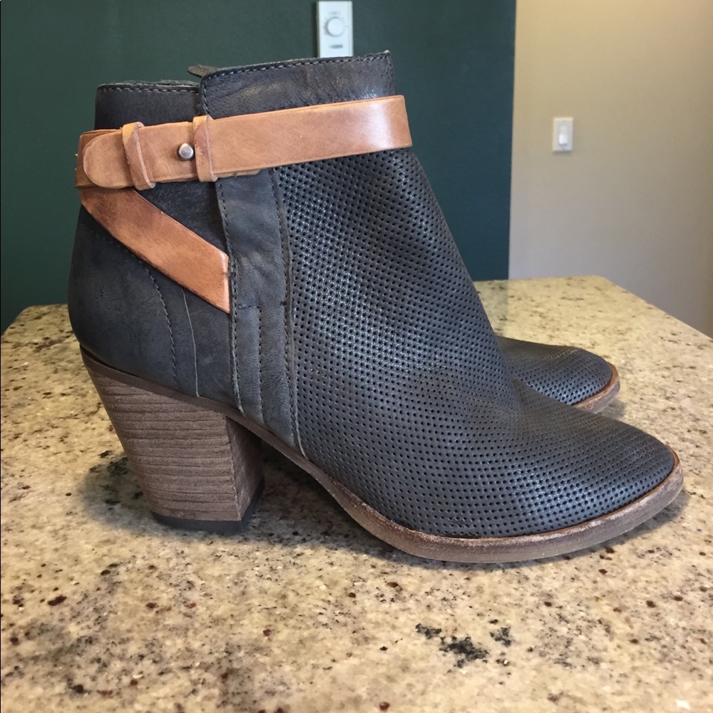Dolce Vita dark grey and tan ankle boots