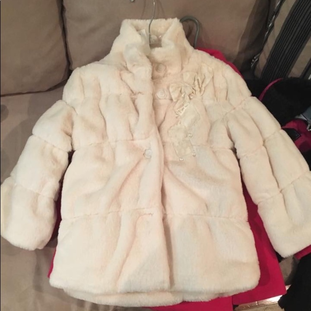 Girls ivory fur coat