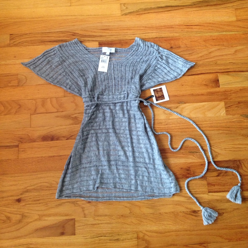 NEW W/ TAGS!! Jessica Simpson Maternity Shirt