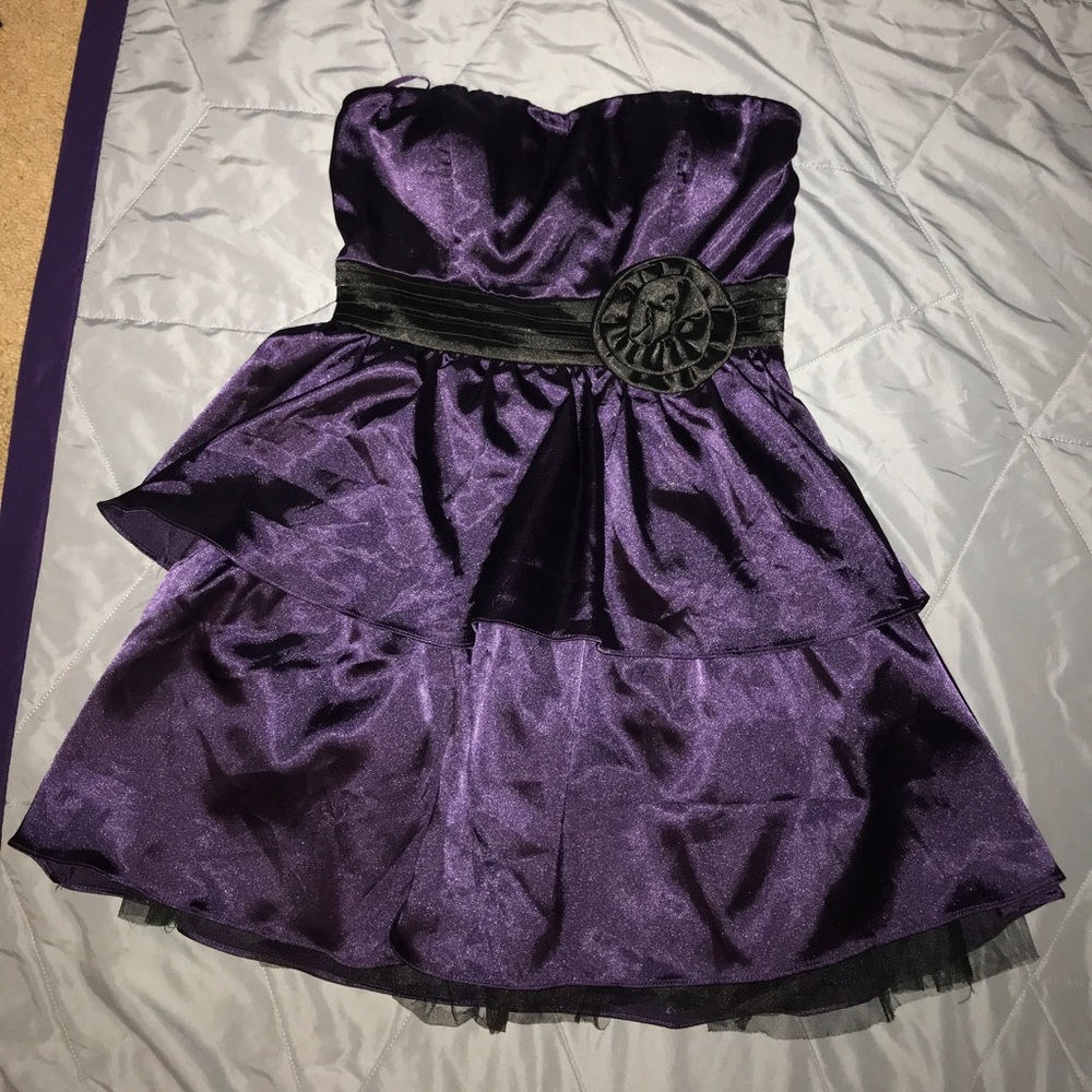 Strapless dress by Charlotte Russe