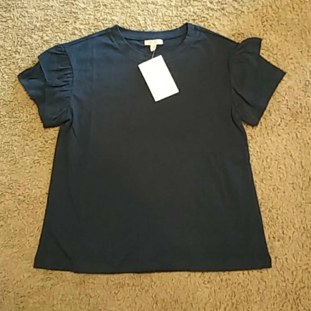 Ruffle sleeve t-shirt