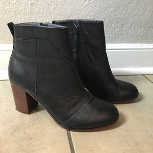 TOMS Leather Lunata Ankle Bootie