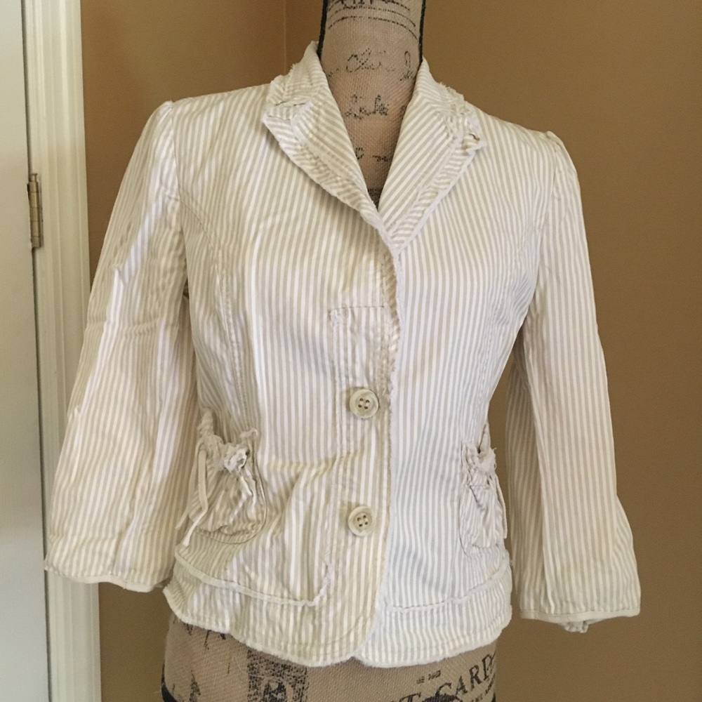 Zara Blazer size L fits M.