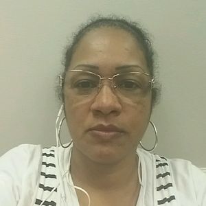 Meet your Posher, Raysa