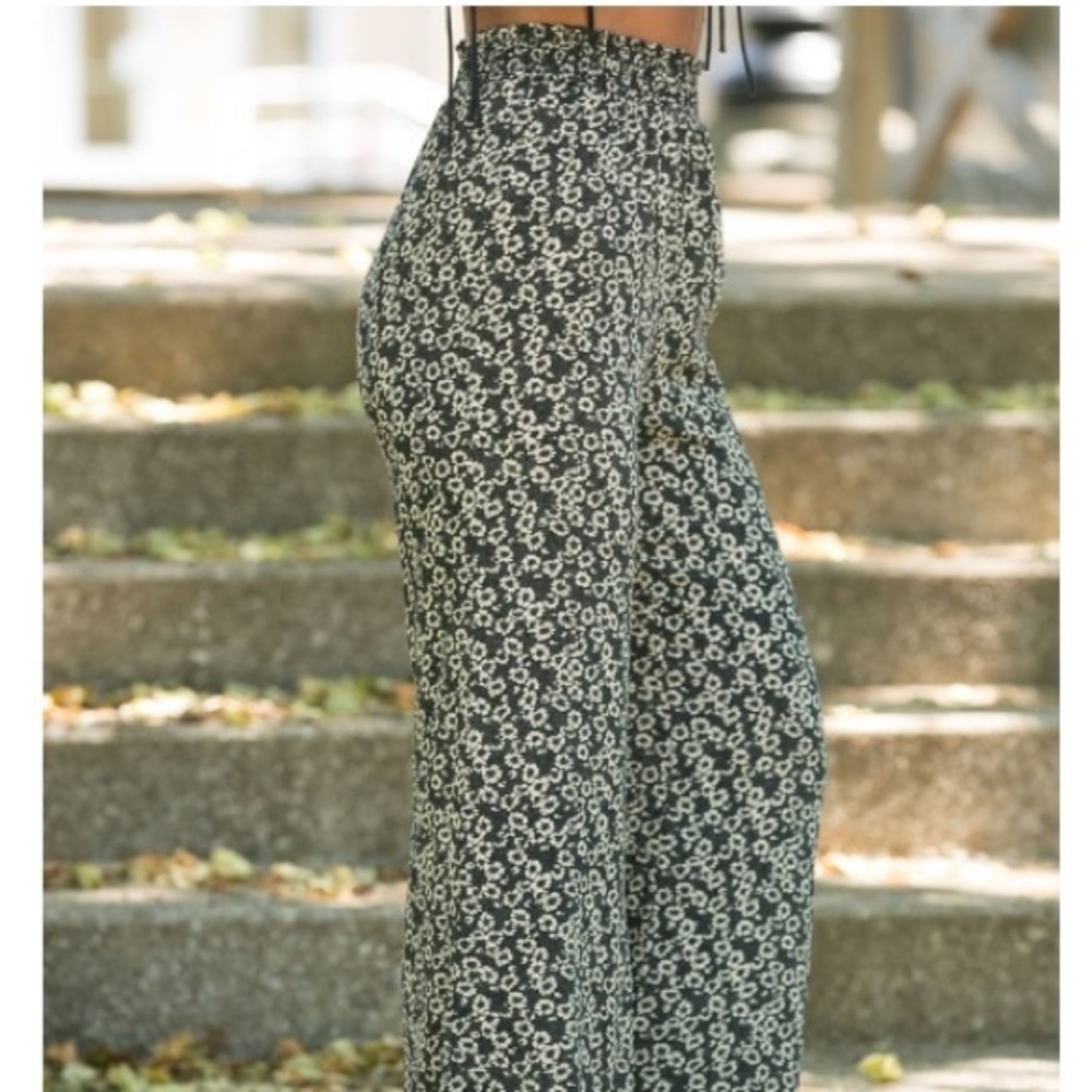 Elastic waist Palazzo pants, NWT
