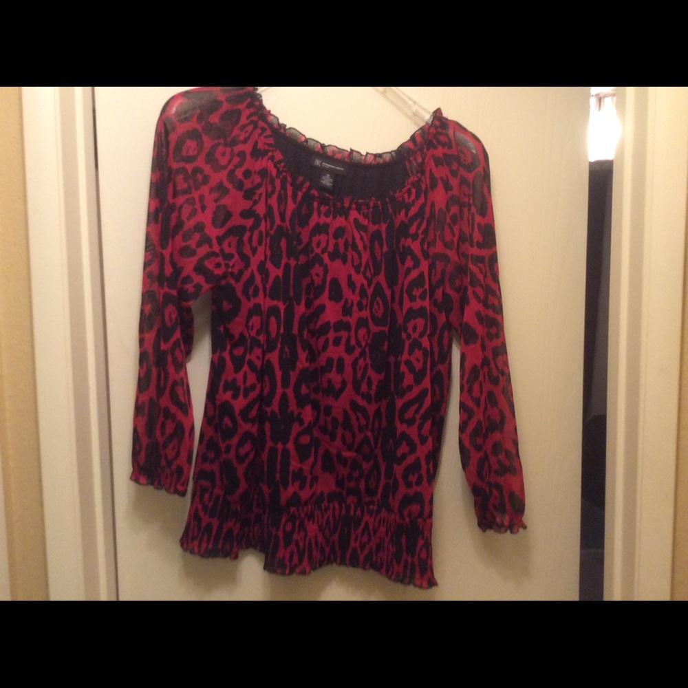 Animal print long sheer sleeve