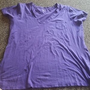 V-neck tee V-neck tee