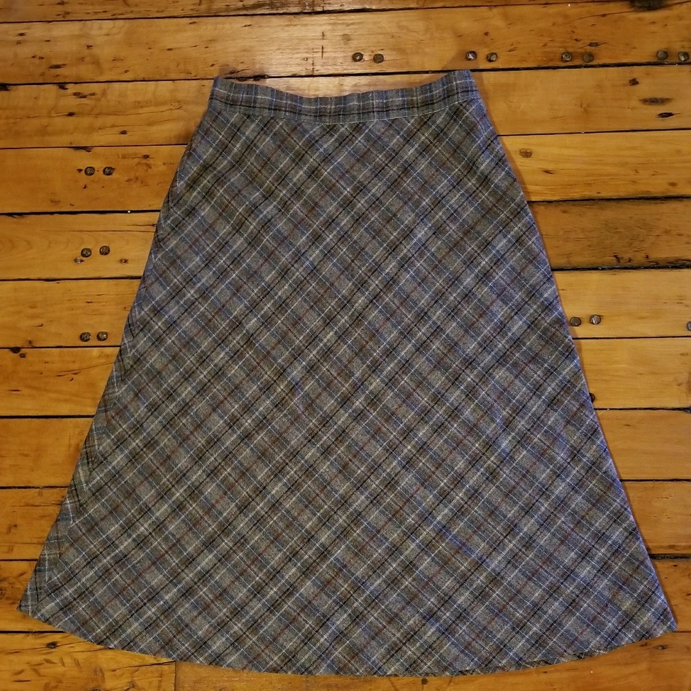 VINTAGE Wool Blend - Plaid Gray Skirt LONG