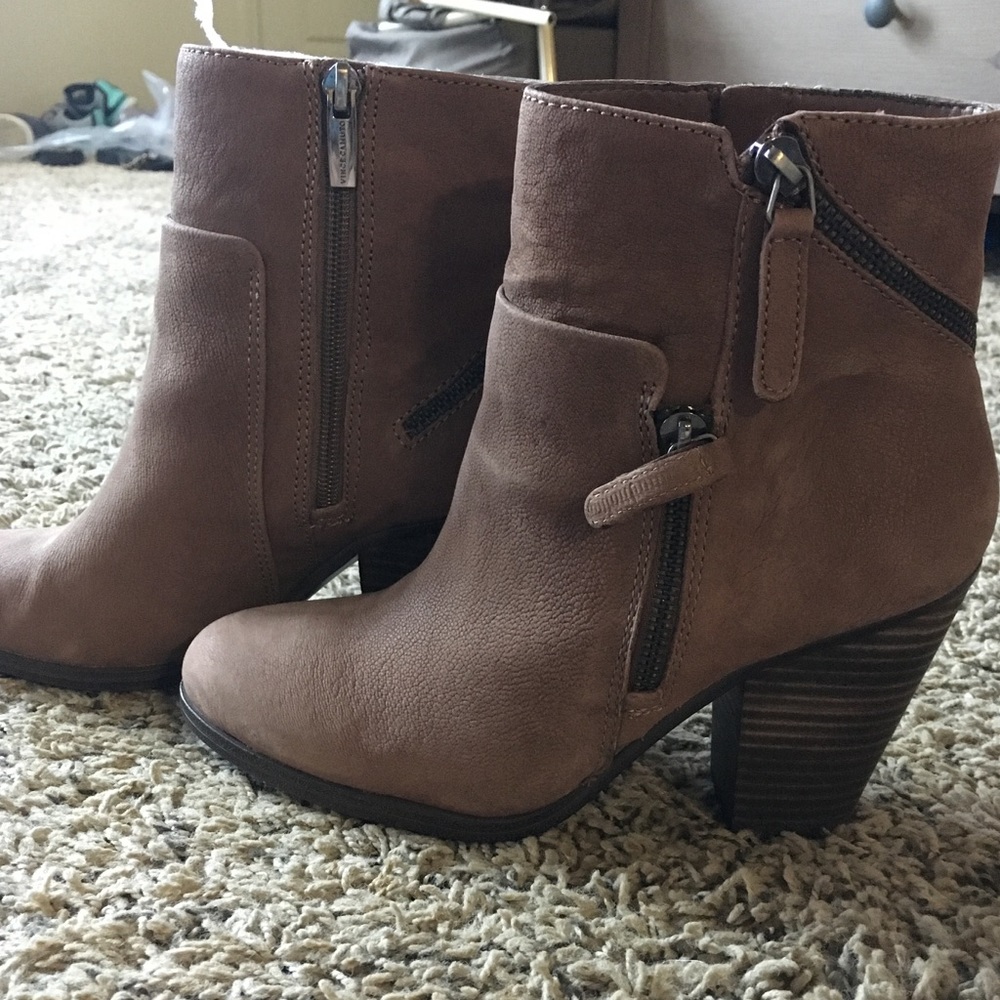 Vince Camuto ankle boot