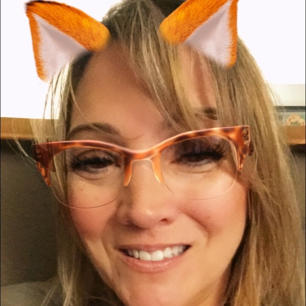Meet your Posher, Lisa
