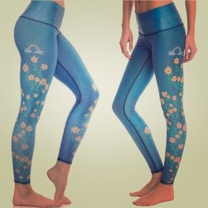 Teeki Woodstock Hot Pant