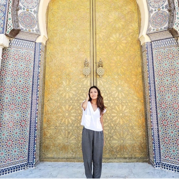 WELCOME ⚡️✨ - Picture 2 of 5