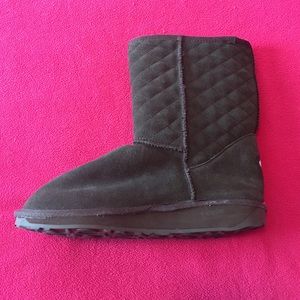 Emu Shoes - NEW w/o tag EMU BOOTS Emu Shoes - NEW w/o tag EMU BOOTS
