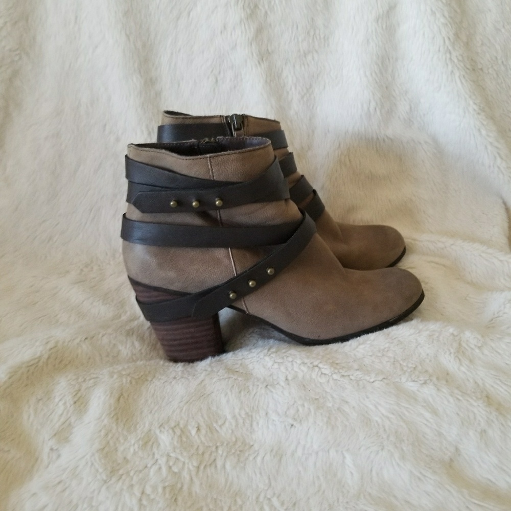 BP leather ankles boots booties
