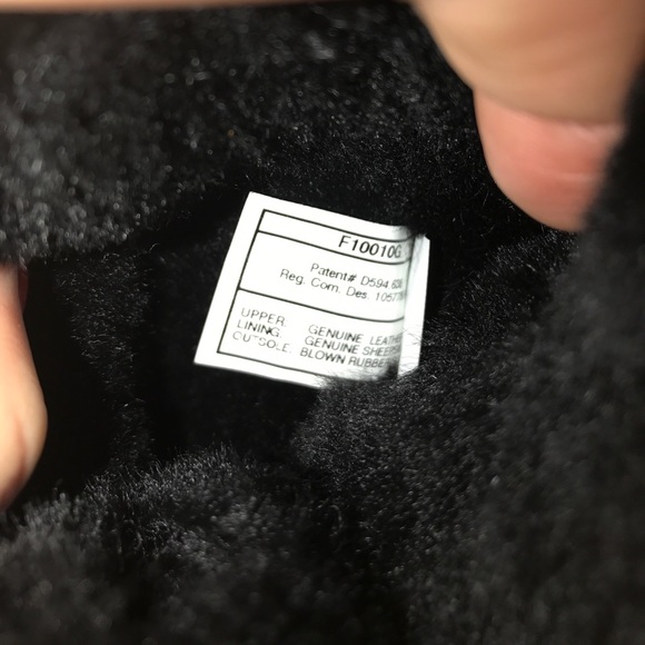 Brand New Black Uggs Size 7 - Picture 4 of 4