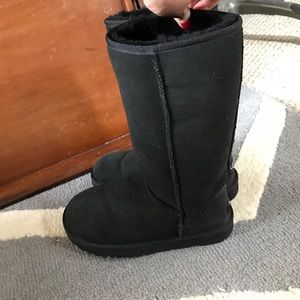 Brand New Black Uggs Size 7