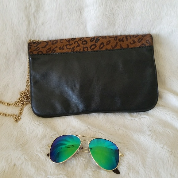 Ann Taylor Loft leopard cheetah clutch bag leather - Picture 3 of 4