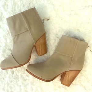 Rag & Bone Newbury Booties in Canvas