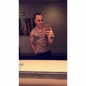 Meet your Posher, Devin