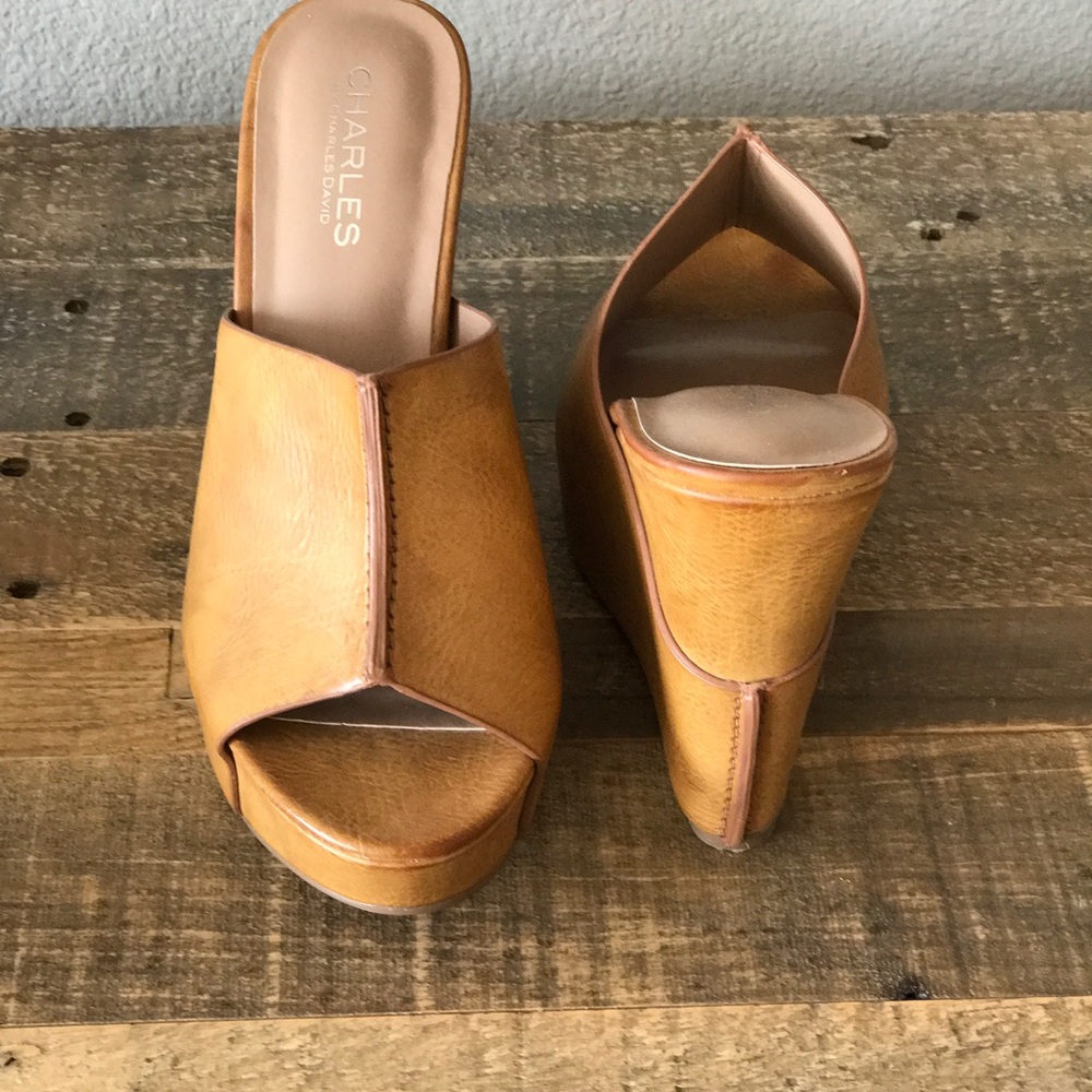 Cute leather wedges!