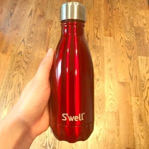 S'well Water Bottle BRAND NEW 9 oz.  RED