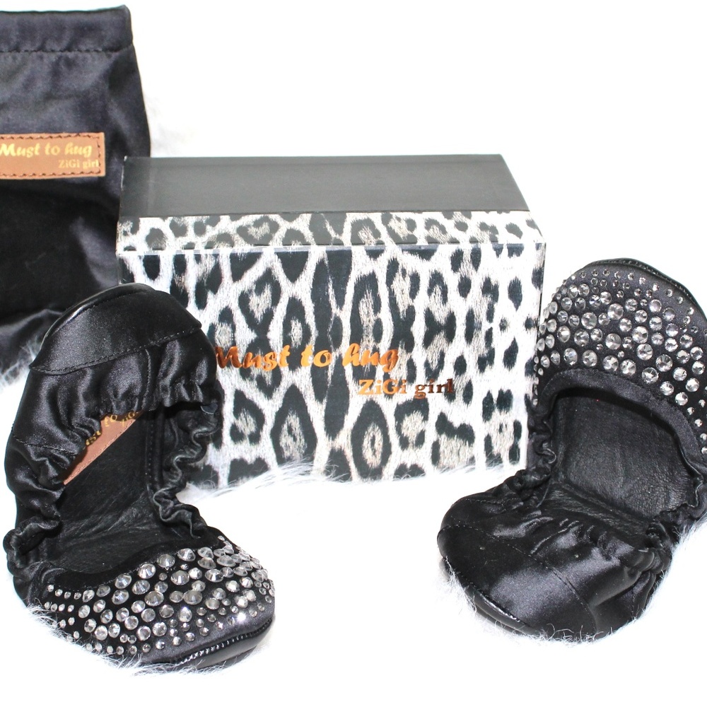 PRICE⬇️NWT-Rhinestone Foldable Flats-Valentine's , Mother’s Day!