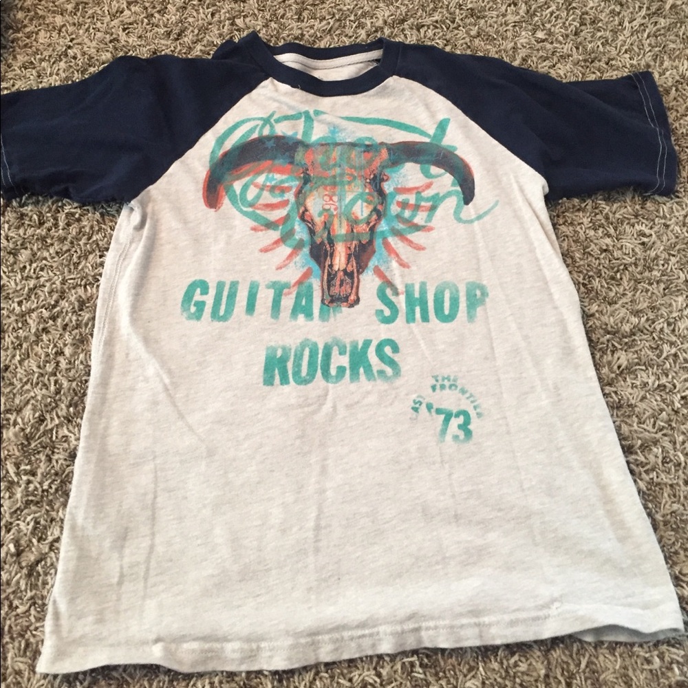 Gap bull tee
