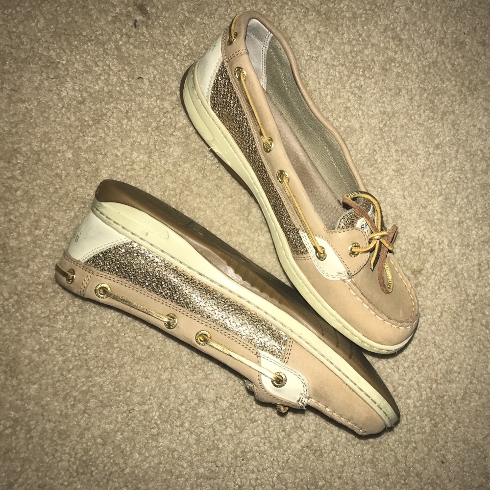 Gold Sparkly Sperry Topsiders!