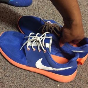 Blue and Orange NY Knicks Theme Roshes 7Y